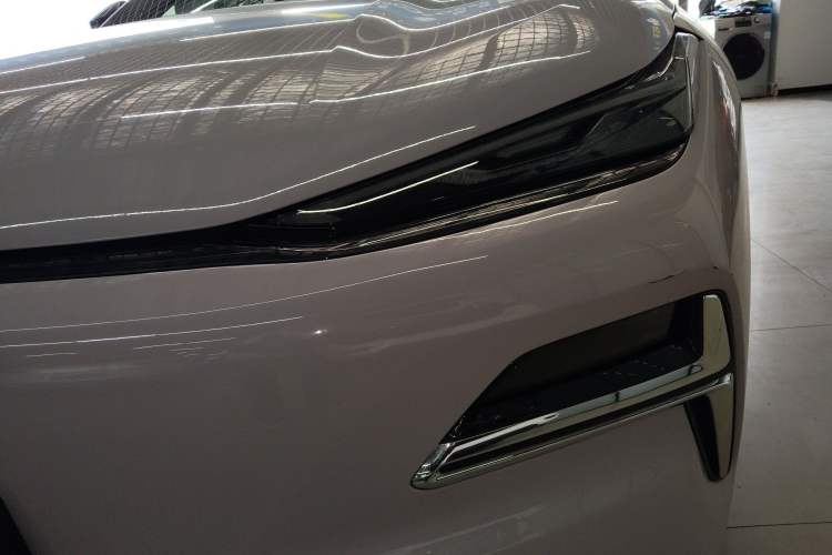 Used Geely Galaxy Galaxy 8 2025 130km EM-i Deluxe Edition
