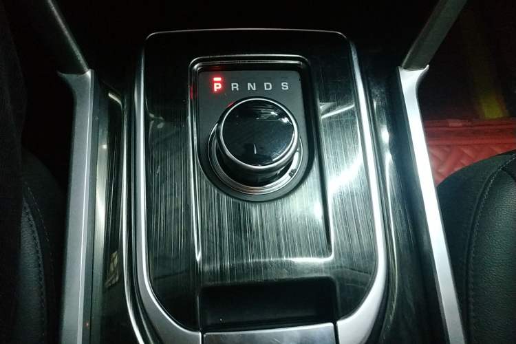 Used Land Rover Discovery Sport 2018 240 PS SE Version
