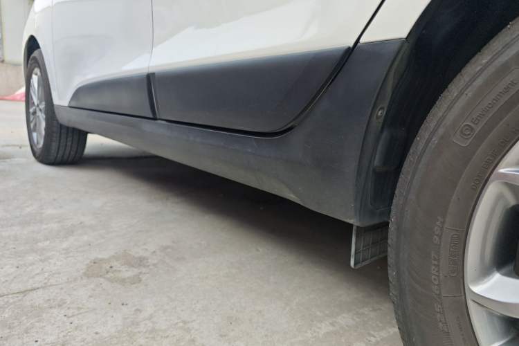 Used Hyundai ix35 2013 2.0L Automatic Two-Wheel Drive Smart GLS China V Standard
