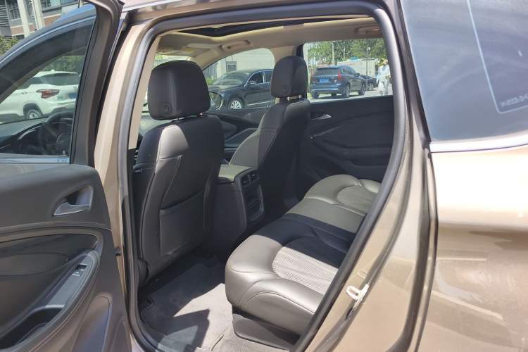 Used Buick Envision 2018 20T Two-Wheel-Drive Leading Model
