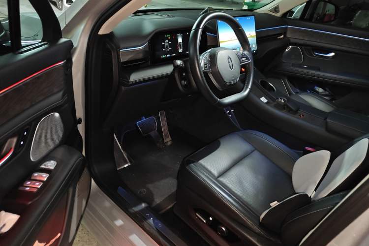 Used Hima AITO M5 2022 Range-Extended Rear-Drive Standard Version
