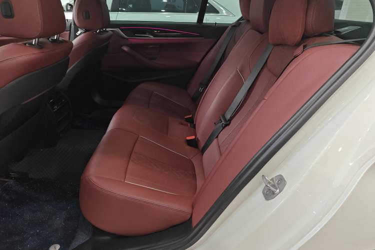 Used BMW 5 Series 2022 Second Facelift 525Li M Sport Package