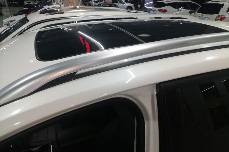 Used Ford Kuga 2017 EcoBoost 180 Two-Wheel-Drive Platinum Edition