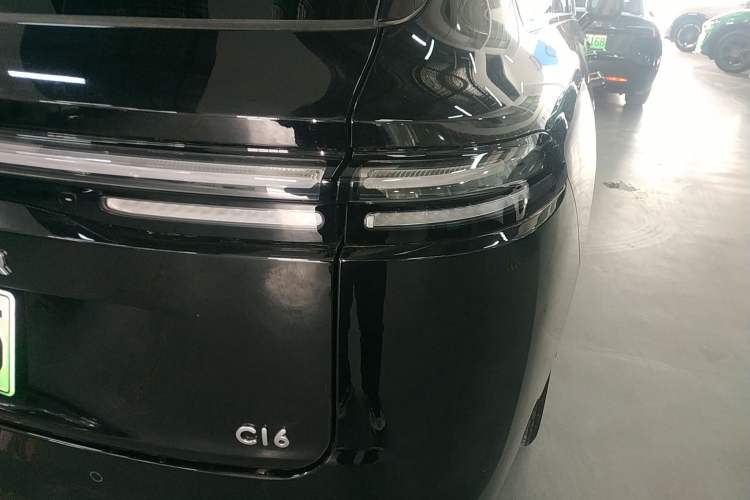 Used Leapmotor C16 2026 Extended-Range 280 LiDAR Zhizun Edition 6 Seats
