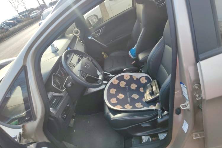 Used Geely Auto Vision X3 2017 1.5L Automatic Prestige Model
