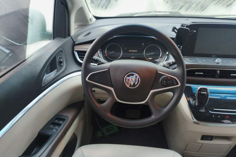 Used Buick GL8 2021 Land Cruiser Executive Class 652T Comfort Model
