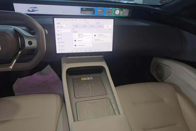 Used  12 2025 Ultra Extended-Range Edition
