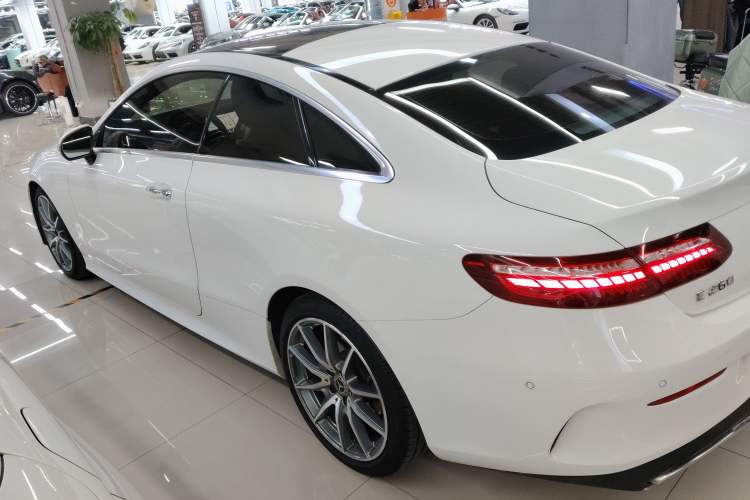 Used Mercedes-Benz E-Class 2021 E 260 Coupe
