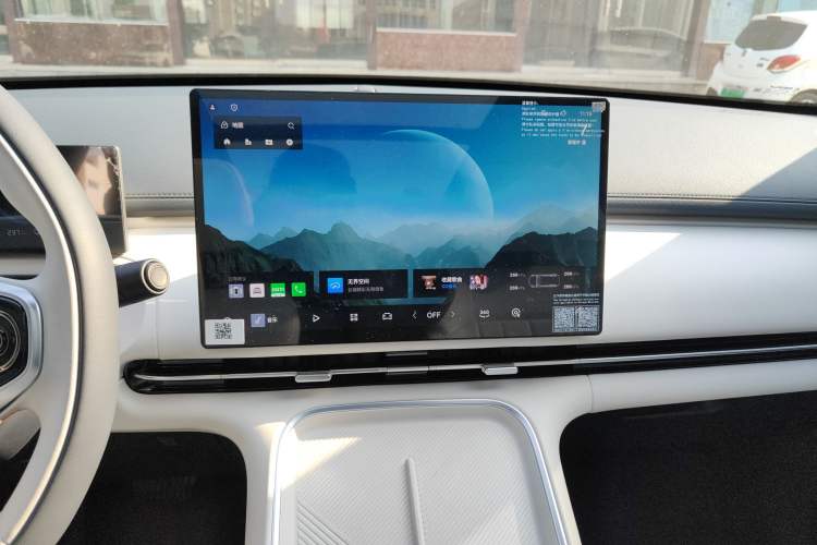 Used  Galaxy Xingjian 7 EM-i 2025 120km Launch+ Version
