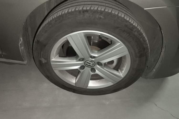 Used Volkswagen Golf 2016 230TSI Automatic Comfort Version
