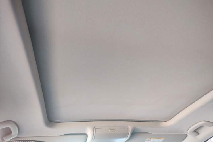 Used Volkswagen Tiguan L 2021 330TSI Automatic Two-Wheel Drive R-Line Enhanced Edition
