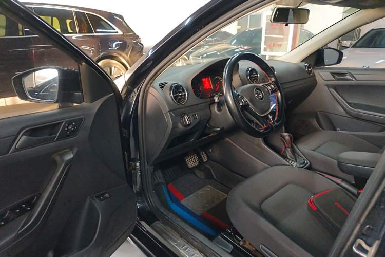 Used Volkswagen Jetta 2019 Dream Edition 1.5L Automatic Fashionable Version