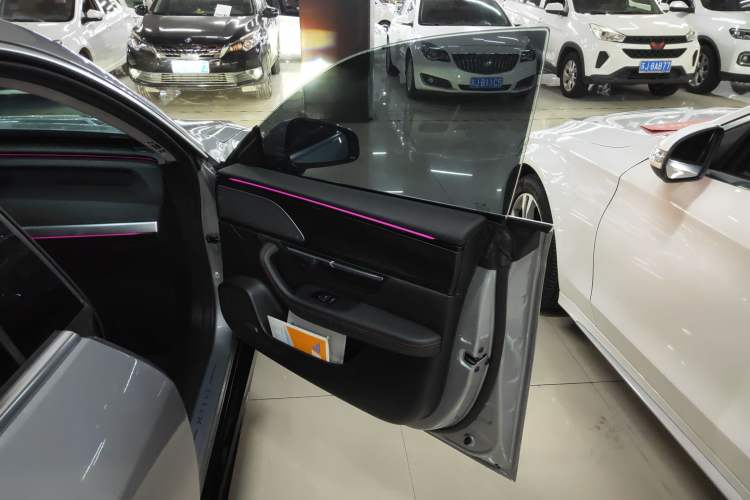 Used XPeng P7 2022 670E+
