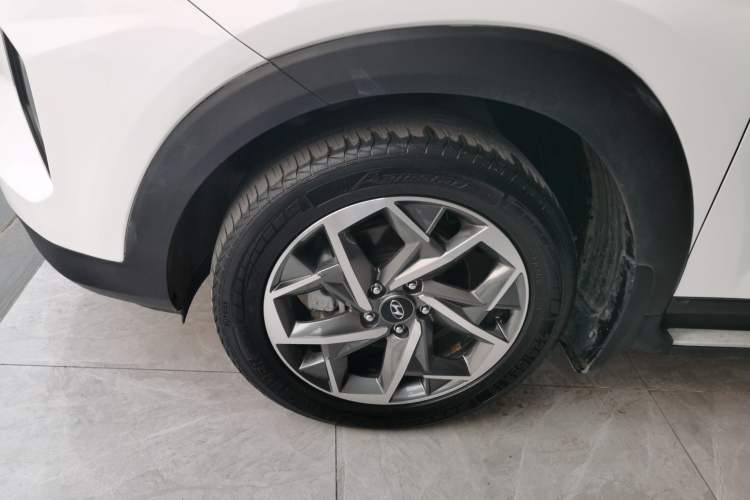 Used Hyundai Tucson 2019 280TGDi Dual-Clutch Two-Wheel Drive Smart Connect Version China VI