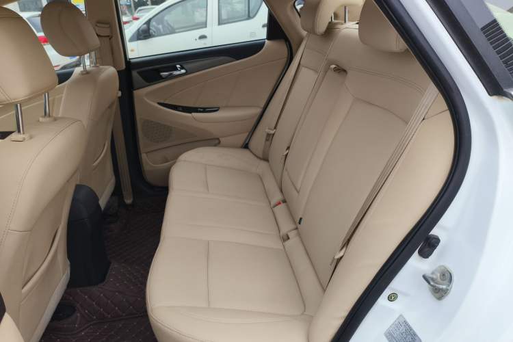 Used Changan Eado 2016 1.6L Manual Fashion Edition