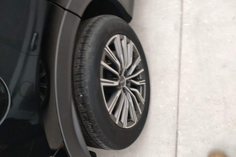 Used JETOUR X70 PLUS 2023 1.5T DCT Ziqiang PRO 5-Seater
