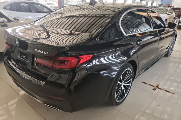 Used BMW 5 Series 2022 530Li Leading Model M Sport Package
