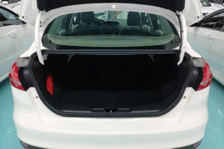 Used Ford Focus 2017 Sedan 1.6L Automatic Comfort Plus SmartDrive Edition
