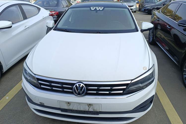 Used Volkswagen Lamando 2019 230TSI DSG Fashion Edition China V Standard