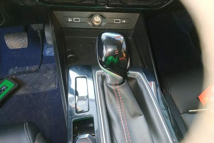 Used MG 5 2022 180 DVVT CVT Youth Style Edition
