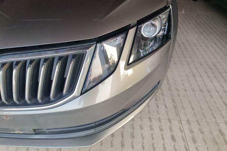 Used Skoda Octavia 2019 1.5L Automatic SmartDrive Comfort Edition China VI Standard
