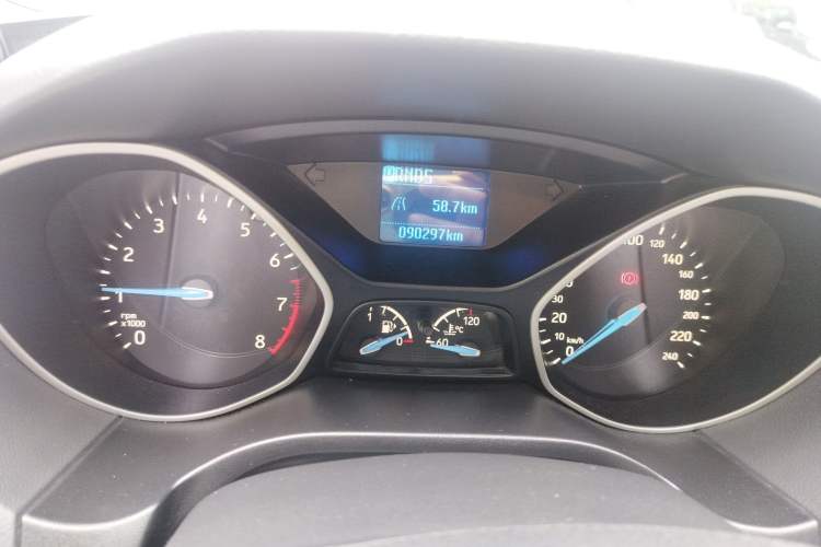 Used Ford Focus 2017 Sedan 1.6L Automatic Comfort Plus SmartDrive Edition
