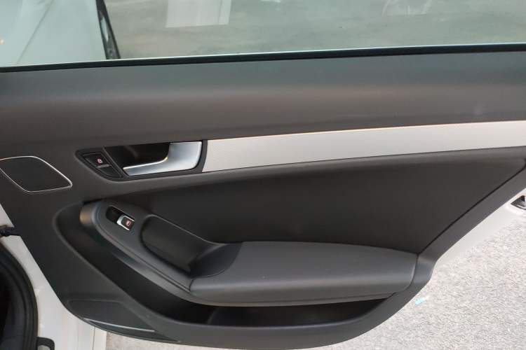 Used Audi A4L 2015 35 TFSI Automatic Standard Model
