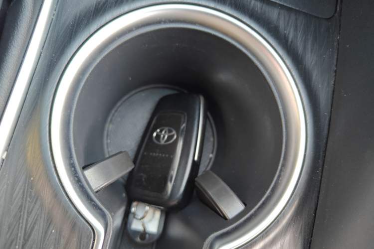 Used Toyota Camry 2023 2.0GVP Premier Edition
