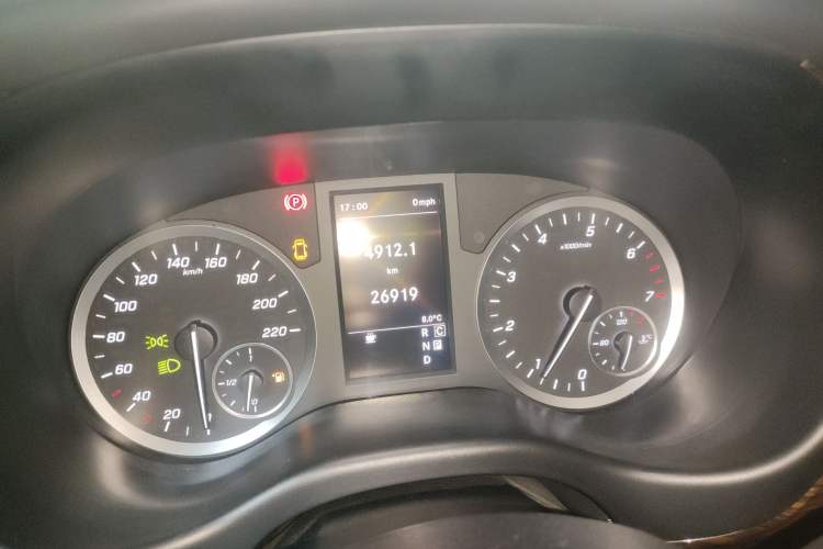 Used Mercedes-Benz Vito 2021 2.0T Business Version 7 Seats
