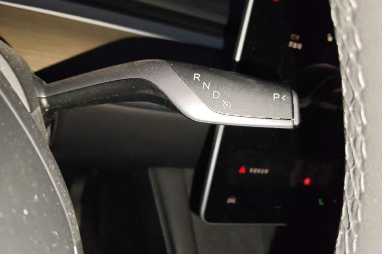 Used Tesla Model Y 2022 Long-Range All-Wheel-Drive Version