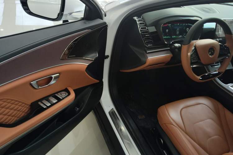 Used BYD Han 2023 EV Champion Edition 610KM All-Wheel-Drive Flagship Model
