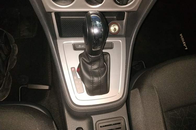 Used Volkswagen Lavida 2017 1.6L Automatic Comfort Edition