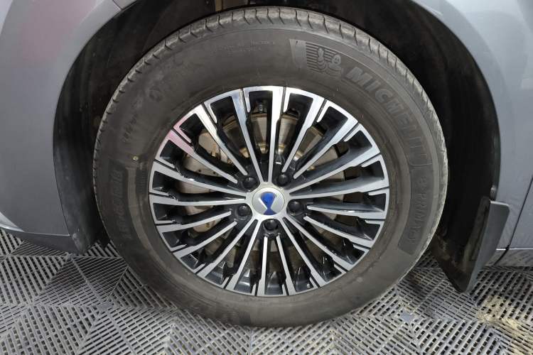 Used Denza D9 2022 DM-i 970 Four-Wheel Drive Prestige Model