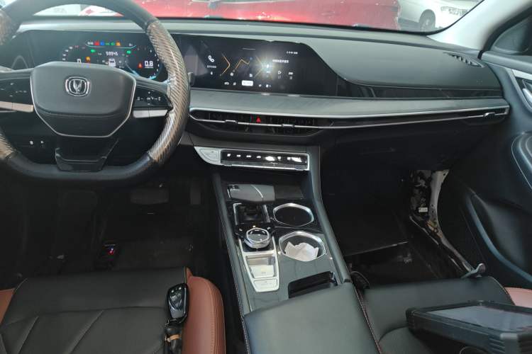 Used Changan Eado 2022 PLUS Blue Whale NE 1.4T GDI DCT Prestige Edition