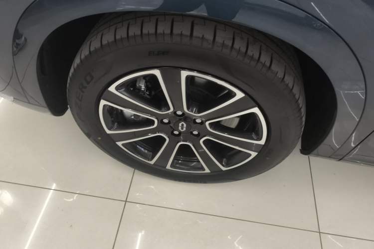 Used Hima AITO M7 2024 1.5T Intelligent Drive Rear-Drive Ultra Version 5 Seats
