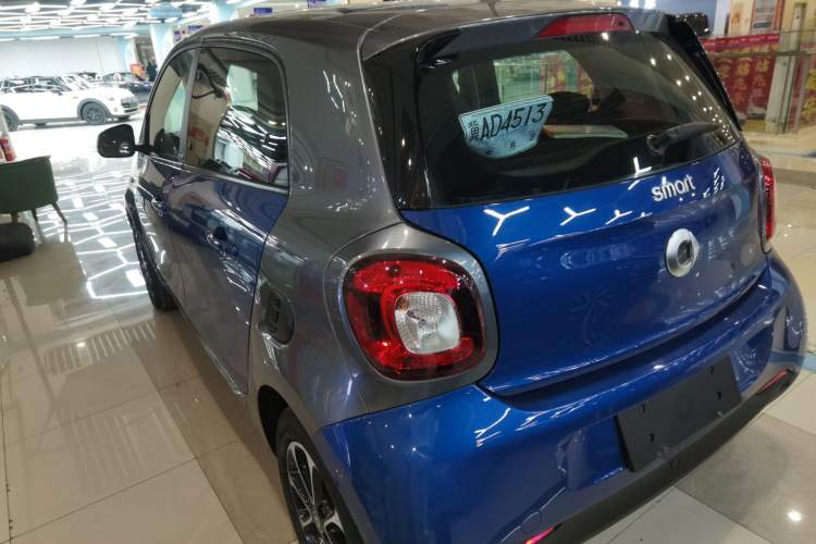 Used  forfour 2016 1.0L 52 kW Passion Edition