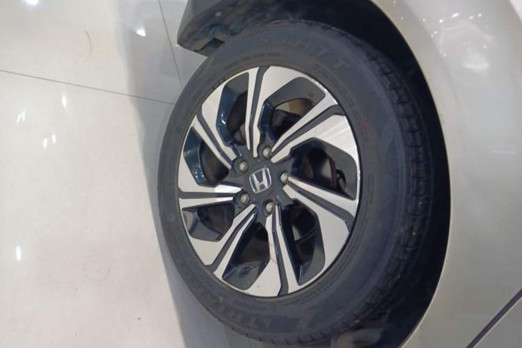 Used Honda Crider 2016 1.8L CVT Luxury Edition
