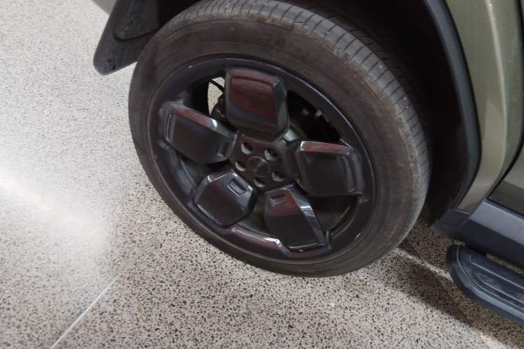 Used iCAR V23 2025 501 Four-Wheel Drive Advanced Version