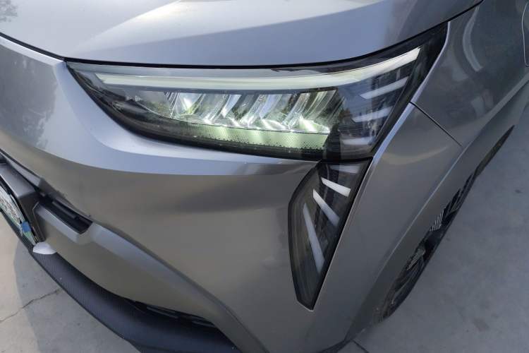 Used AION Y 2022 70 Tech Edition Lithium Iron Phosphate