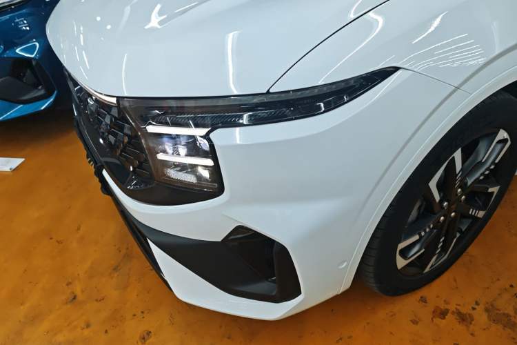 Used Ford Edge 2023 Ford Explorer L 2.0T EcoBoost E-Hybrid Four-Wheel Drive 7-Seater ST-Line
