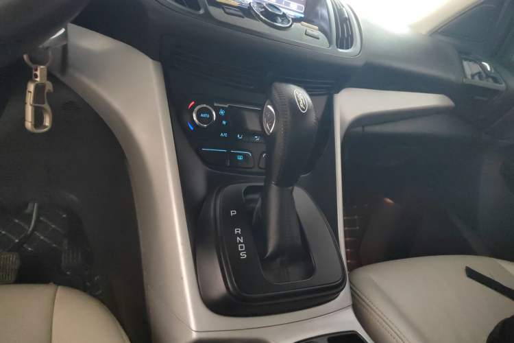 Used Ford Kuga 2015 1.5L GTDi Two-Wheel-Drive Comfort Model