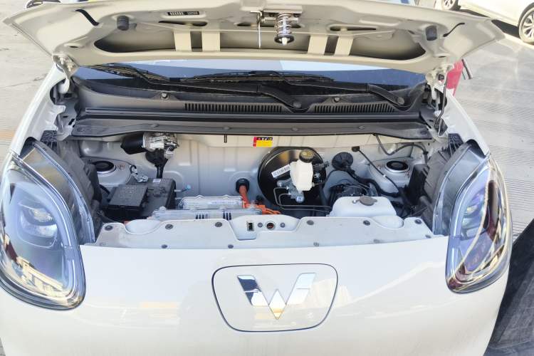 Used Wuling Hongguang MINIEV 2025 Four-Door Version Advanced Edition
