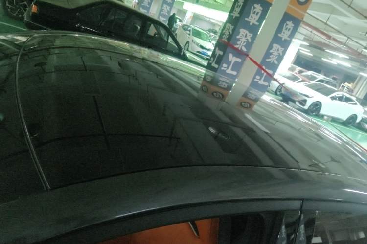 Used Changan UNI-V 2025 Model Third-Generation 2.0T Dynamic Edition