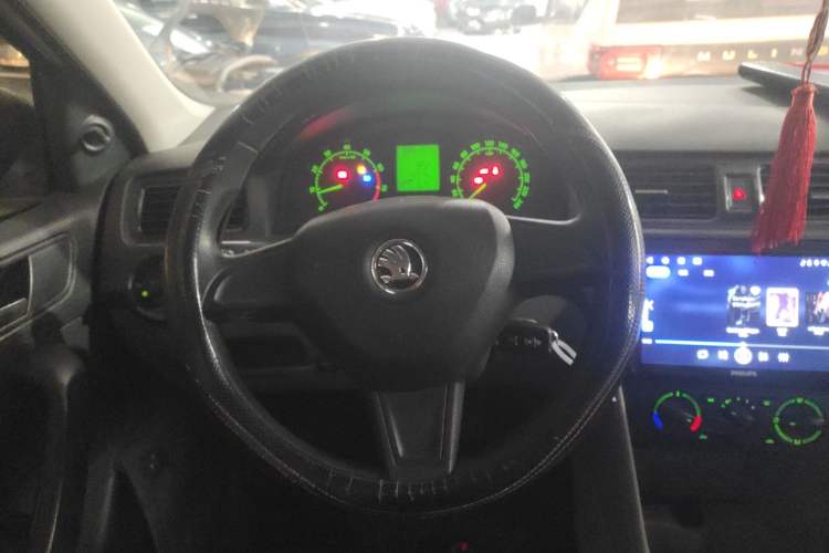 Used Skoda Rapid 2016 1.4L Manual Front-Wheel Drive Model