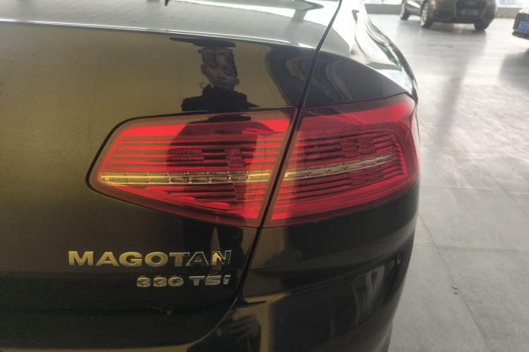Used Volkswagen Magotan 2019 330TSI DSG Luxury Model China V Standard
