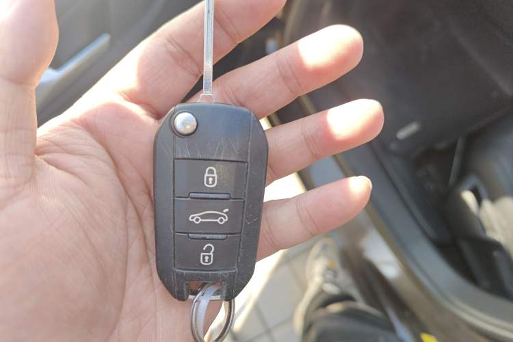 Used Peugeot 408 2014 1.8L Automatic Luxury Edition
