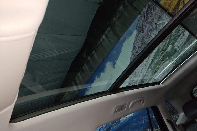 Used Volkswagen Tiguan L 2022 330TSI Automatic Two-Wheel Drive R-Line Enhanced Edition
