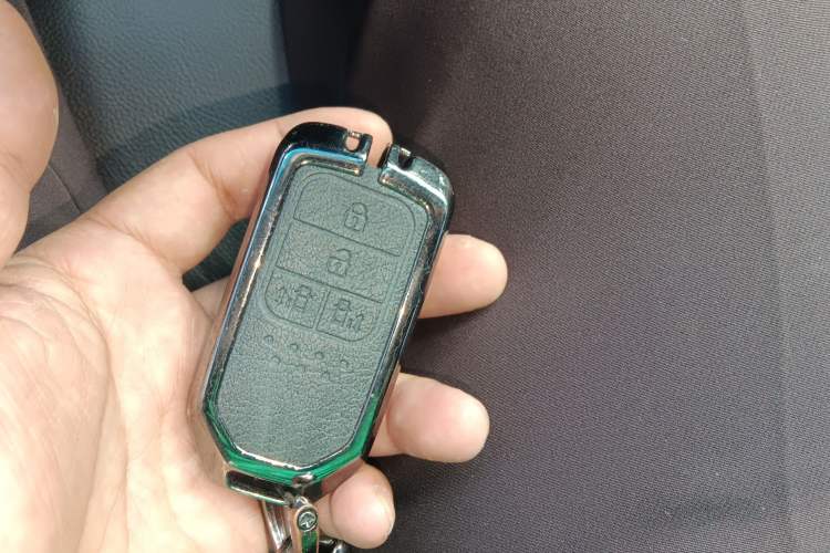 Used Honda Elysion 2019 2.0L Hybrid Supreme Edition
