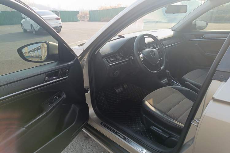 Used Volkswagen C-TREK 2018 1.5L Automatic Comfort Model
