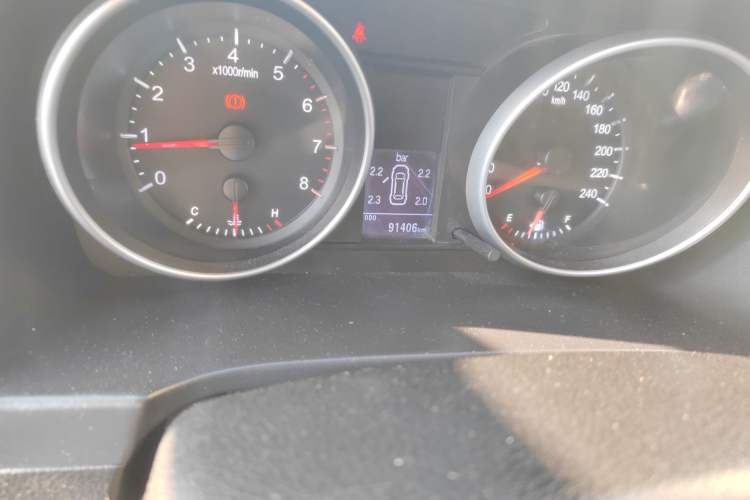 Used Haval H6 2015 Upgraded Model 1.5T Manual Two-Wheel Drive Elite Version
